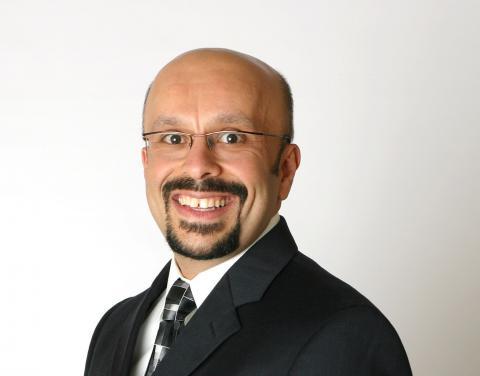 Dr. Nadir Yilmaz